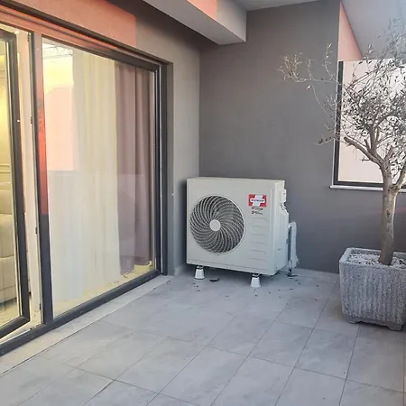 Elite Luxury Tirana Lägenhet *